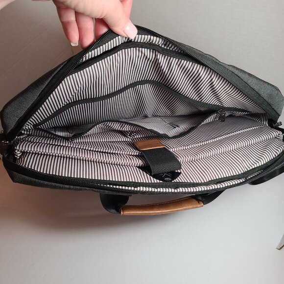 PKG Laptop Messenger Bag Gray – Fits up to 15" Laptop, Padded with Multiple Comp - Picture 7 of 10
